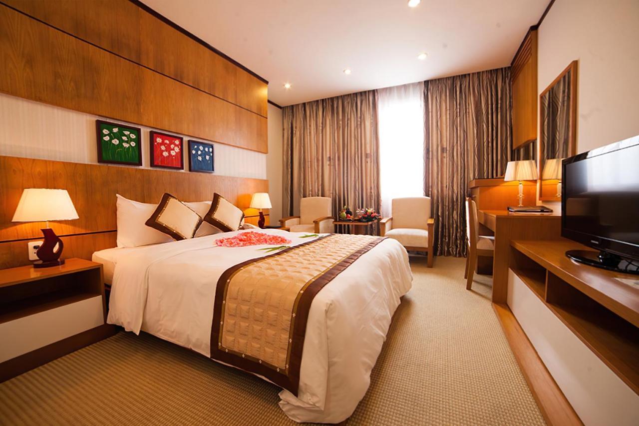 Danang Petro Hotel Экстерьер фото