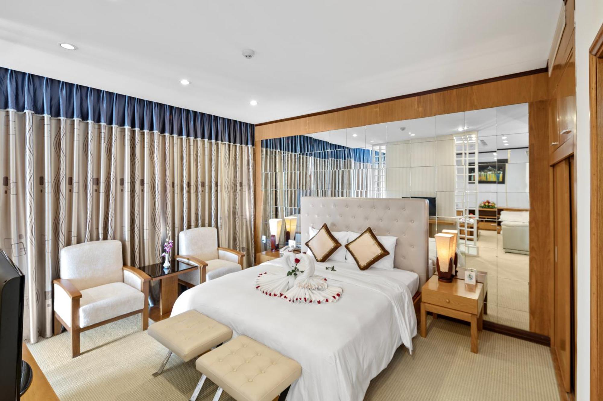 Danang Petro Hotel Экстерьер фото