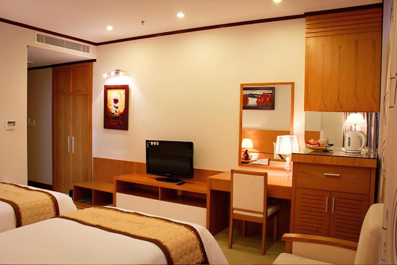 Danang Petro Hotel Экстерьер фото